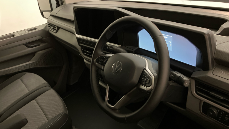 Volkswagen Transporter T32 Swb Electric 160kW 65kWh Commerce Pro Van Auto